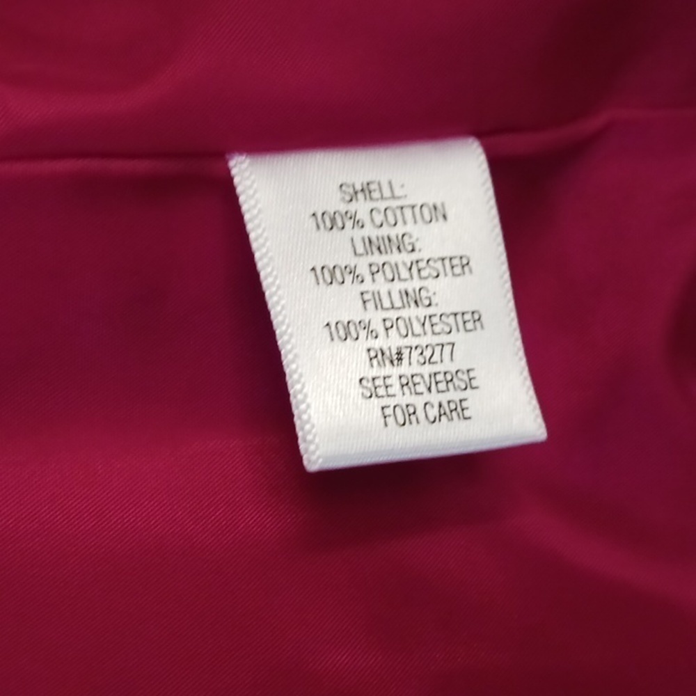 Black and Red Checkered Zippered Vest Box 11 - Picture 4 of 5